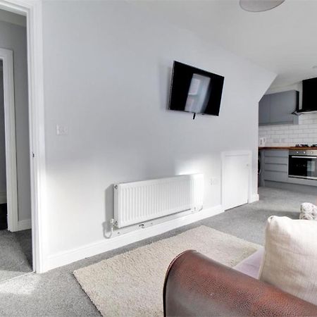 Nelson By The Docks Serviced Apartments By Roomsbooked Gloucester Buitenkant foto