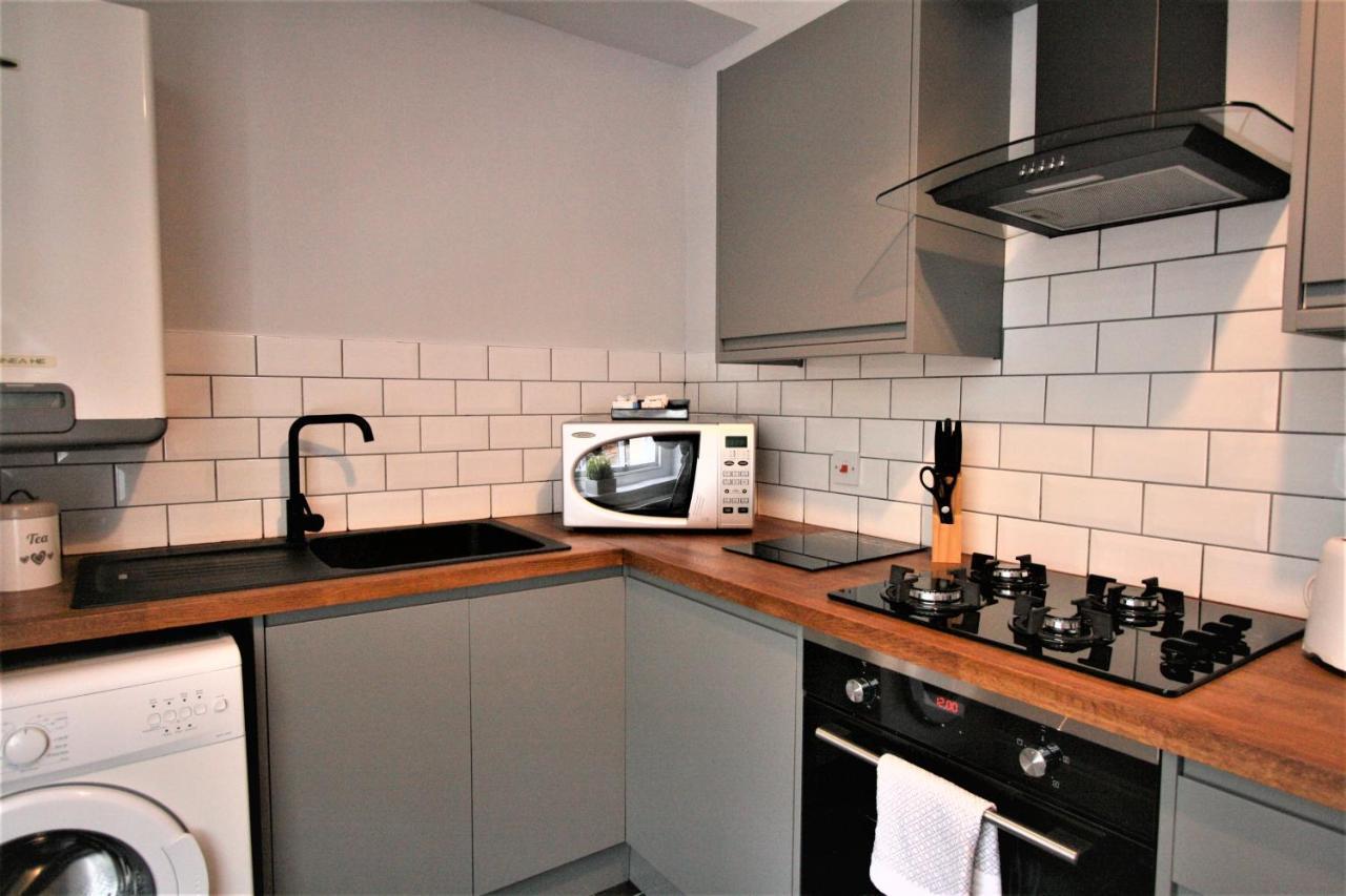 Nelson By The Docks Serviced Apartments By Roomsbooked Gloucester Buitenkant foto