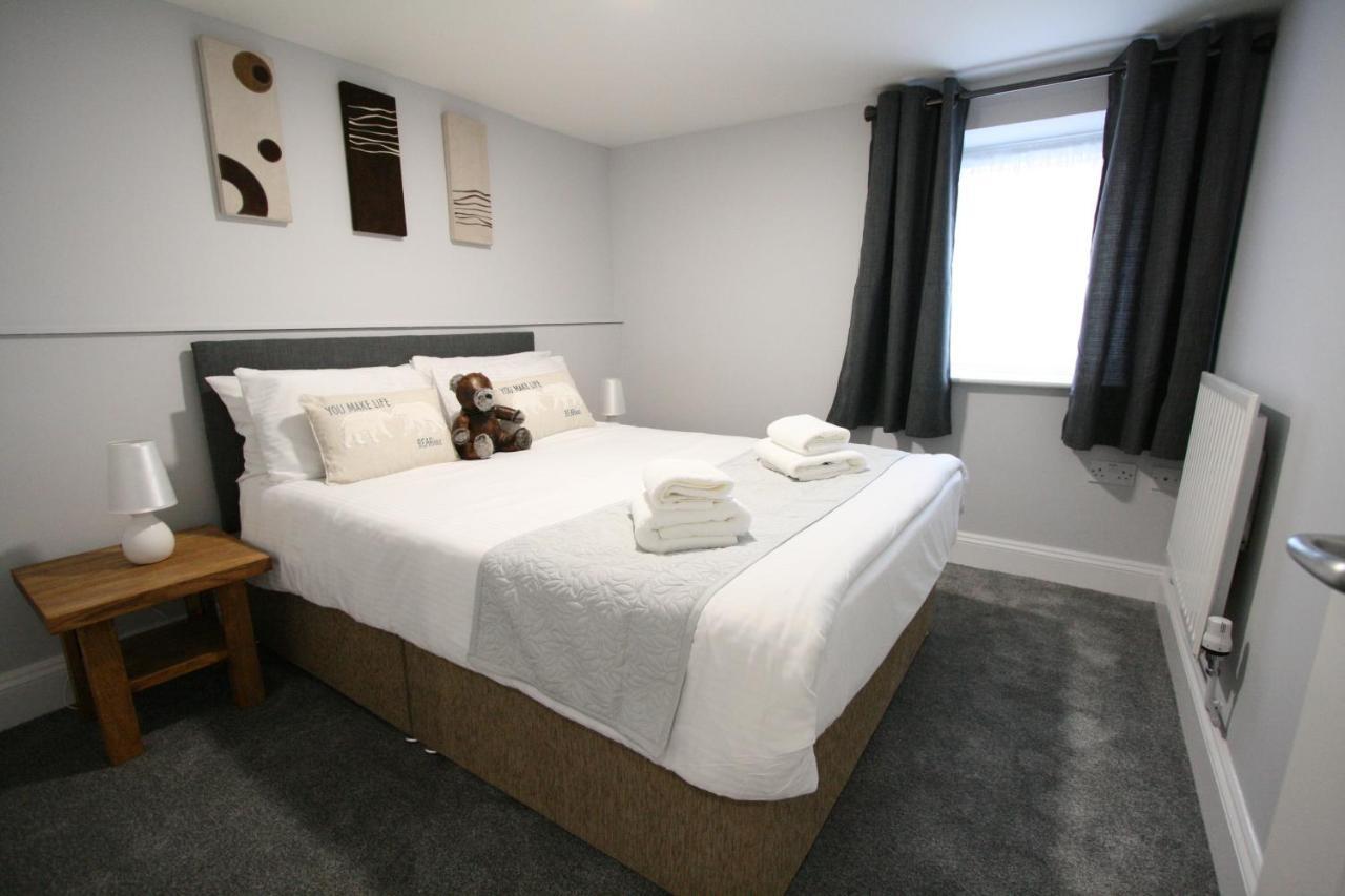 Nelson By The Docks Serviced Apartments By Roomsbooked Gloucester Buitenkant foto