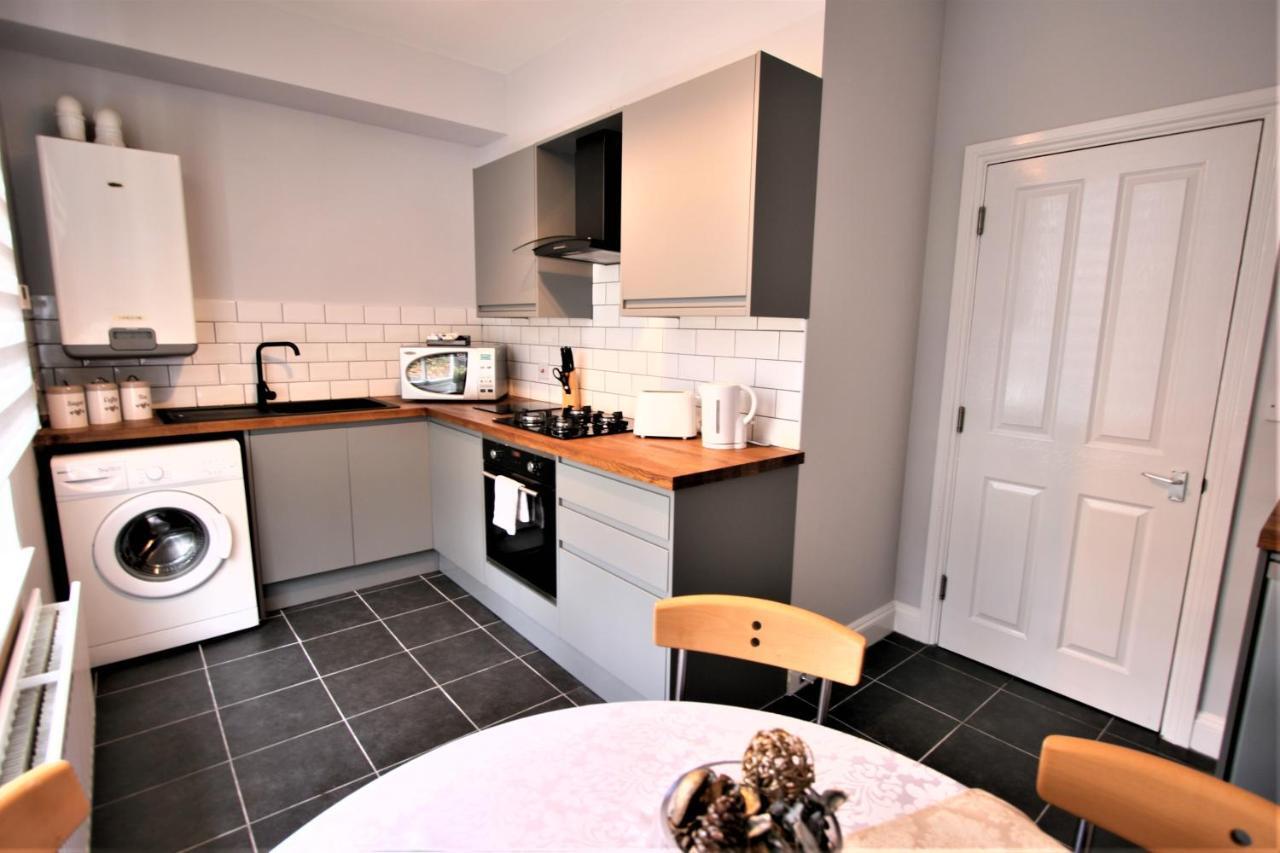 Nelson By The Docks Serviced Apartments By Roomsbooked Gloucester Buitenkant foto